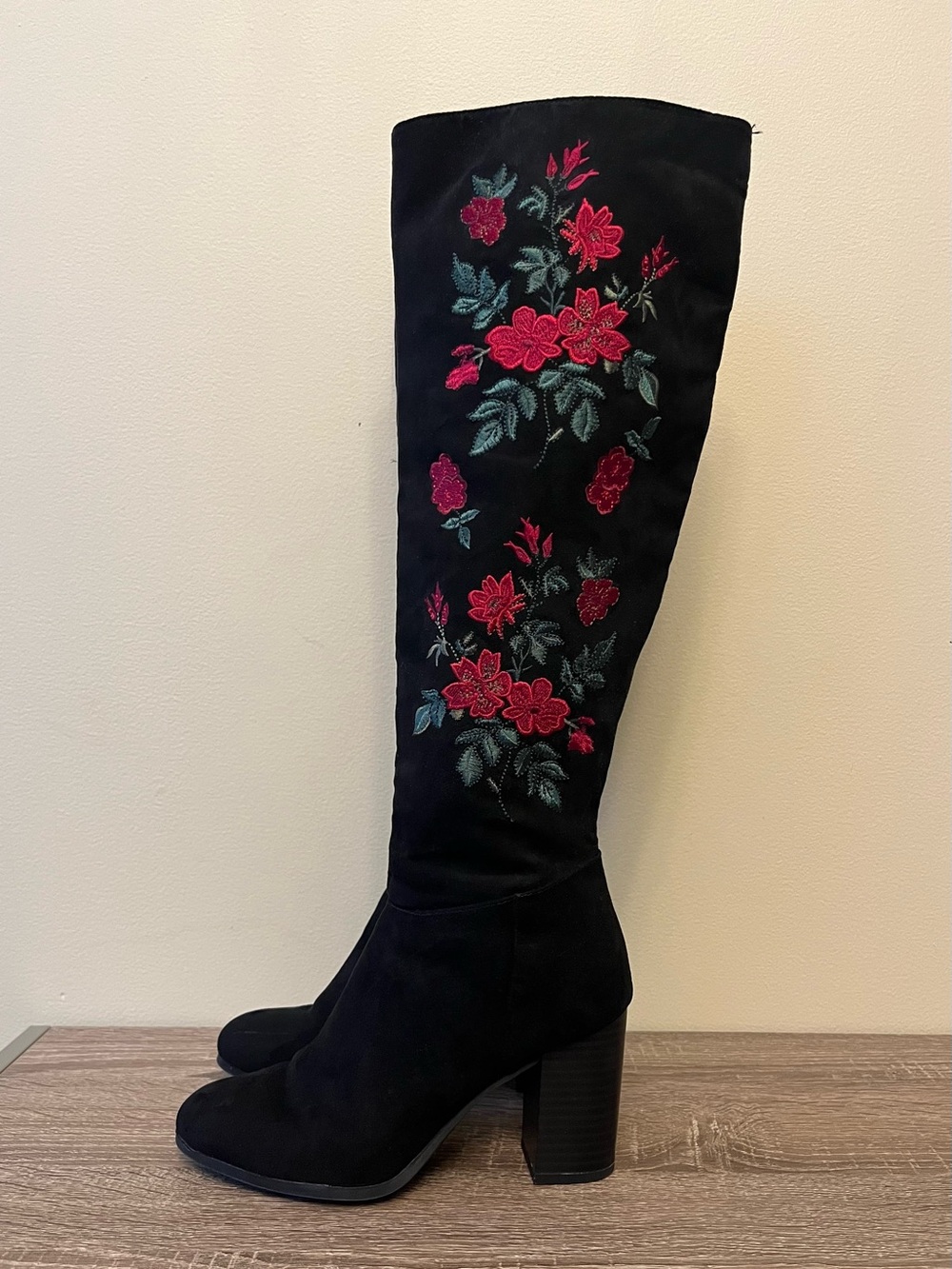 Libby Edelman Sullivan Embroidered Knee High Boots Women's Size 6.5